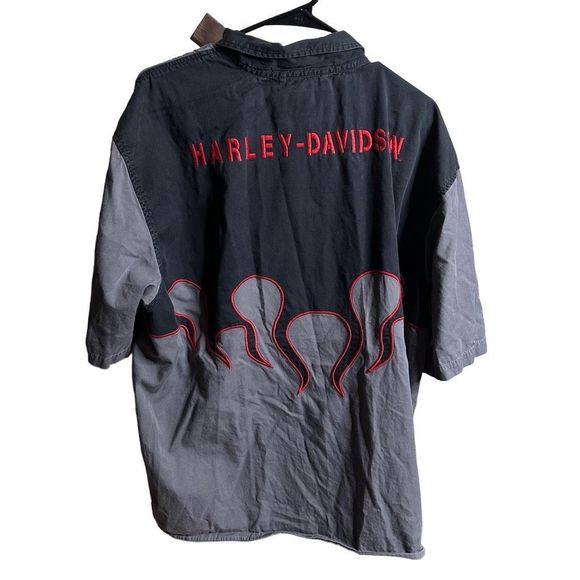 Harley Davidson Motorcycle Black & Gray Garage Shirt Flames - Picture 2 of 6